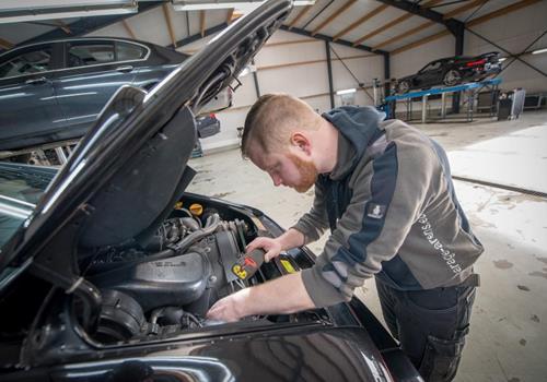 Entretien BMW, PORSCHE & autres marques